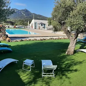 https://borgo-rurale-cares.in-sardinia.net