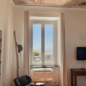 https://the-sunshine-loft.it-tuscanyhotel.com