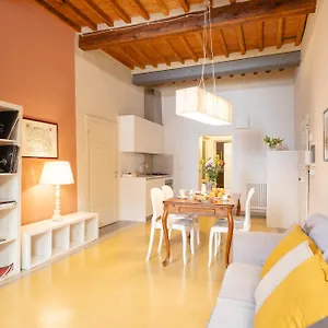 https://san-martino-suite.it-tuscanyhotel.com