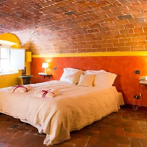https://the-mezzanine-within-the-walls.it-tuscanyhotel.com